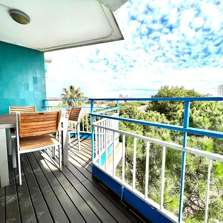 Oriol Center Apartments